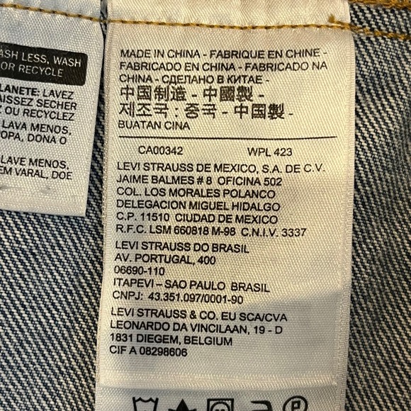 Levis Premium Trucker Jacket Mens Large Blue Denim Logo Tape Sleeve Stripe L - Picture 9 of 11